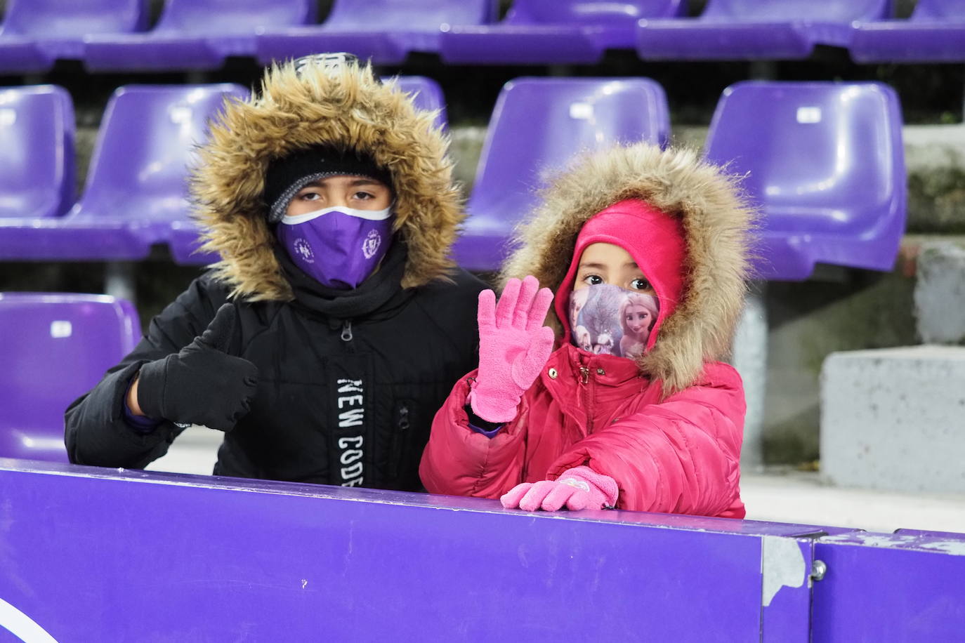 Fotos: Búscate en la grada de Zorrilla (1/3)