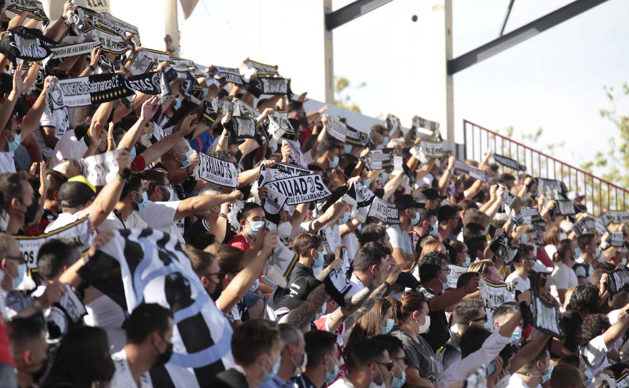 Unionistas, a ganar el 'partidazo' de la jornada en el mítico El Sardinero con 600 salmantinos en las gradas