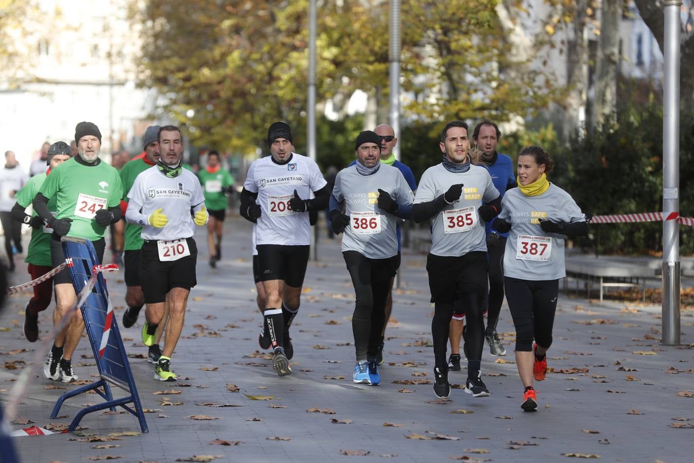 Fotos: V Carrera de Empresas de El Norte de Castilla (3/8)