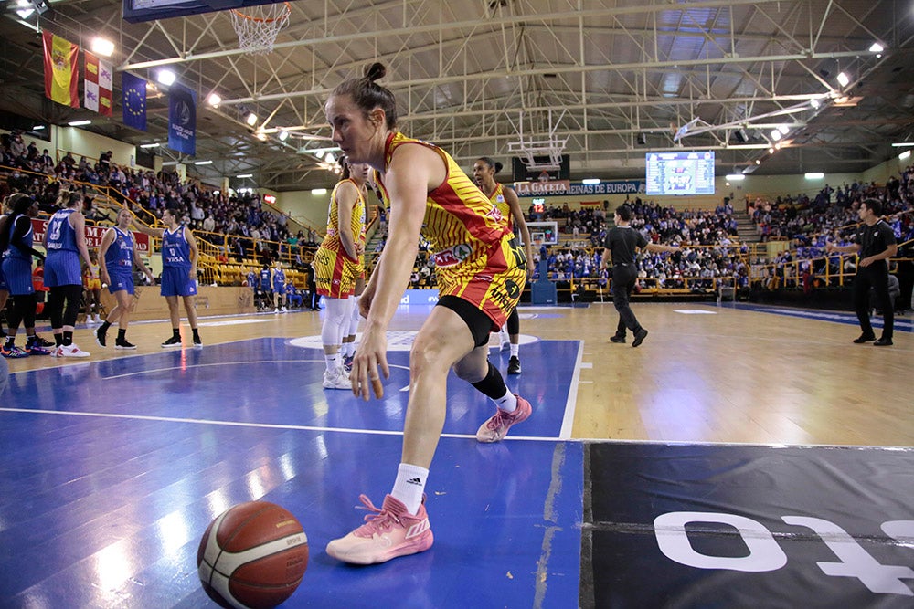 Un desacertado CB Avenida encaja la primera derrota liguera en el Clásico (69-77)