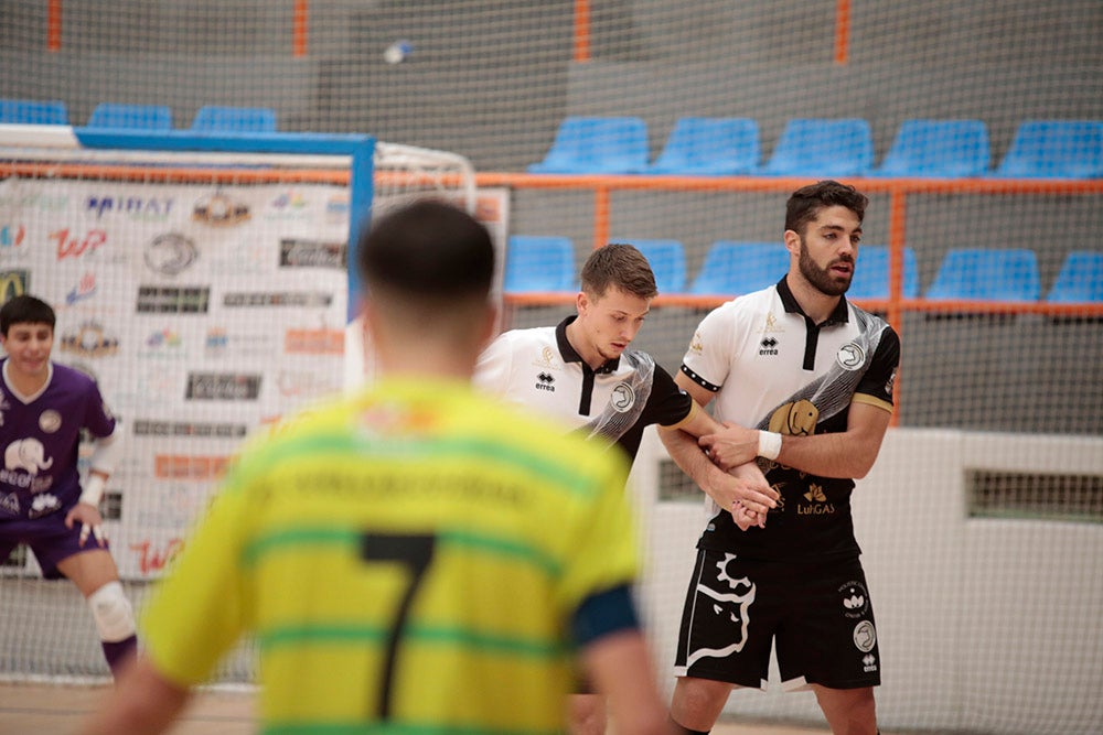 Unionistas FS reafirma su liderato venciendo al segundo Cuéllar Cojalba en La Alamedilla (4-2)