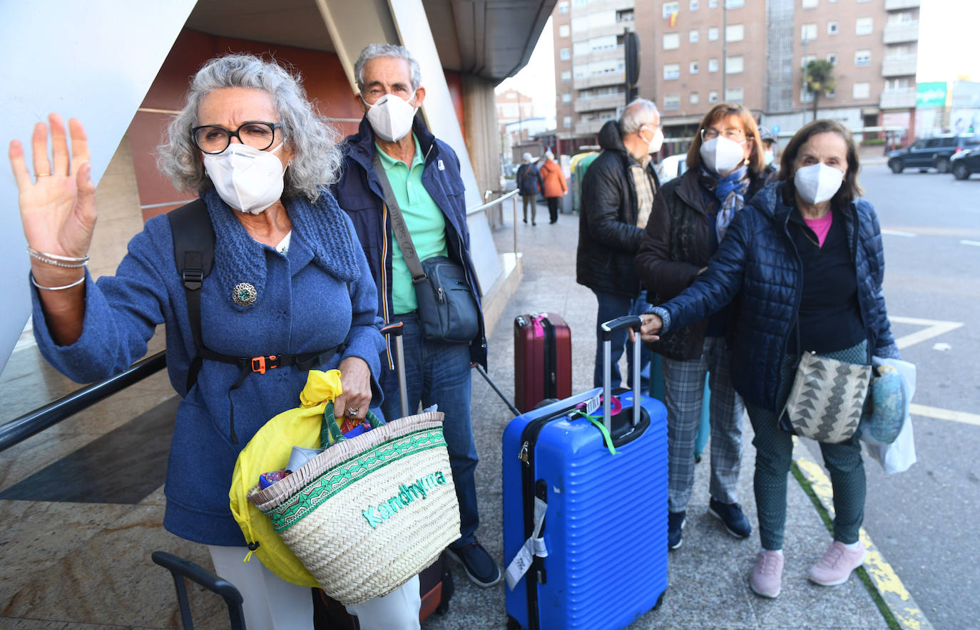 Fotos: Los turistas vallisoletanos, atrapados en Sudáfrica llegan a Valladolid