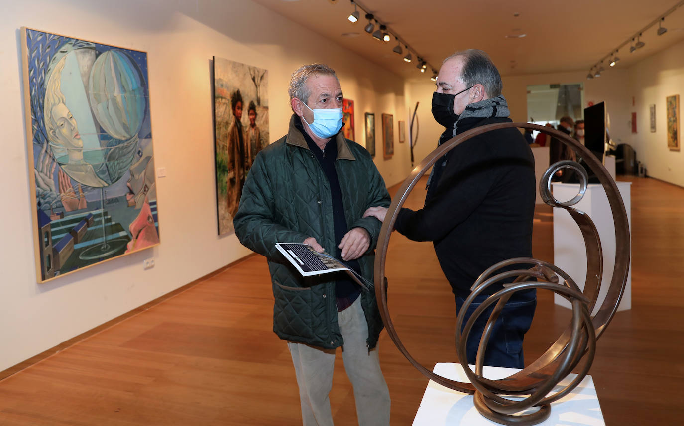 La inauguración de la exposición multidisciplinar podrá visitarse este mes en la sala de Unicaja.