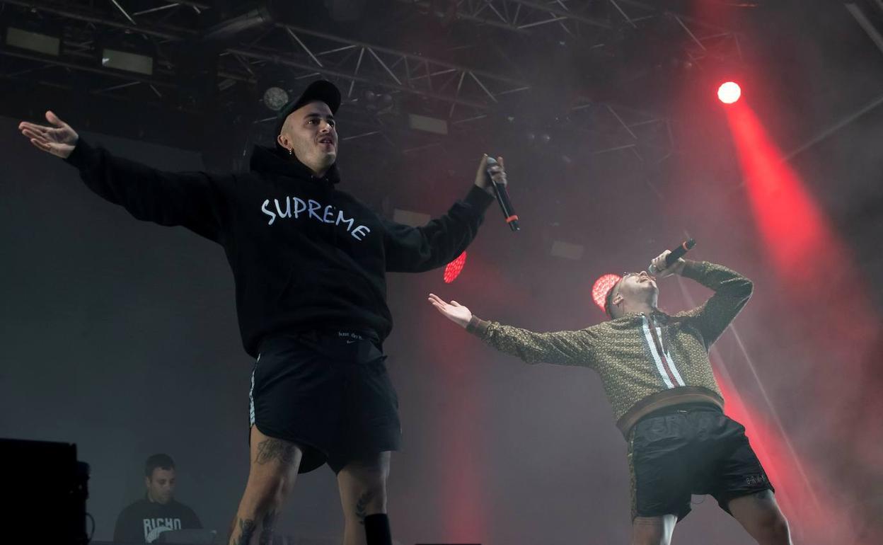 Nato & Waor, durante un concierto.
