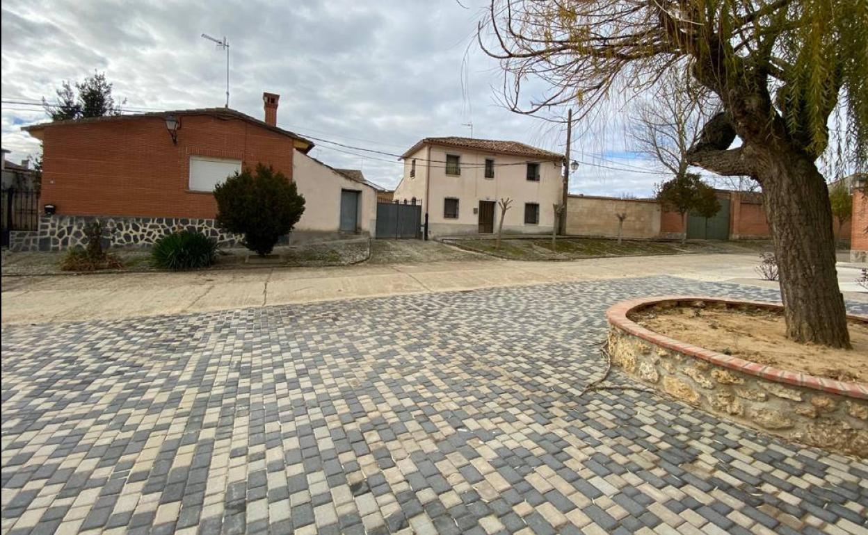 La Plaza Mayor de Berrueces tiene pendiente actuaciones dentro de los Planes Provinciales. 