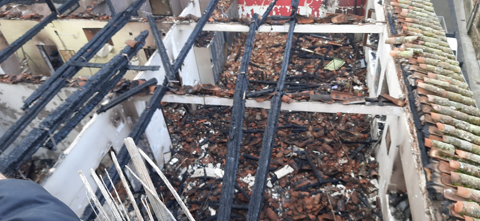 Así ha quedado la Escuela de Música de El Barco de Ávila tras el incendio. 