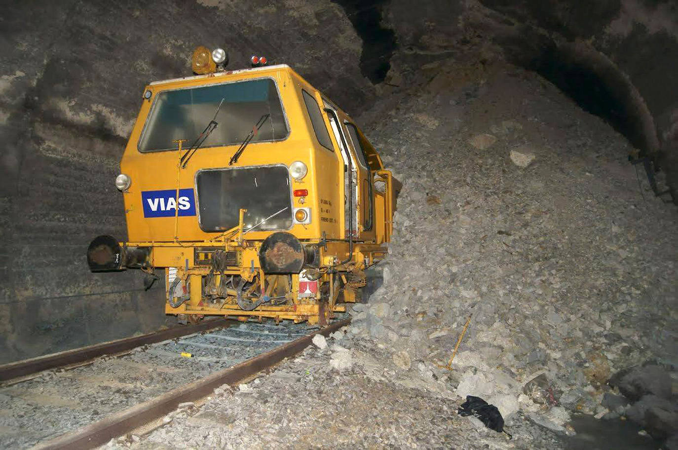 Bateadora atrapada en el túnel de Robregordo, en Somosierra. 