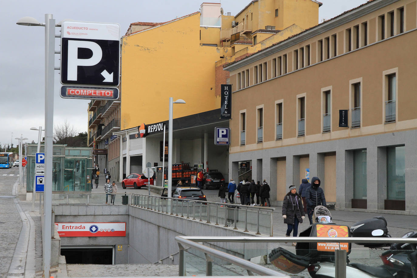 Ambiente en la ciudad durante este lunes festivo.