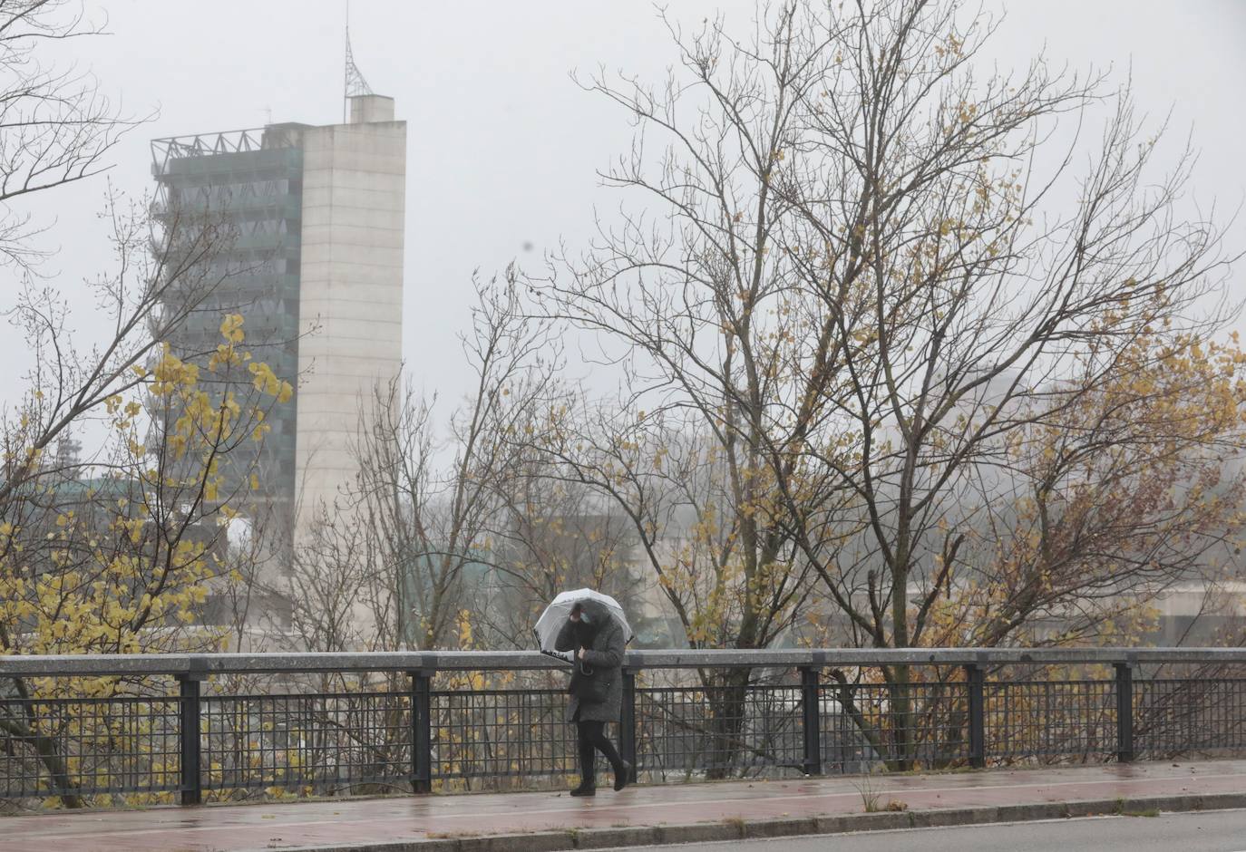 Lluvia y viento este martes en Valladolid. 