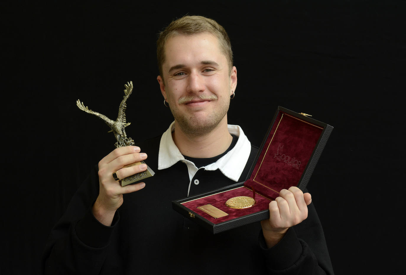 Héctor Herce, con el premio al mejor corto español 