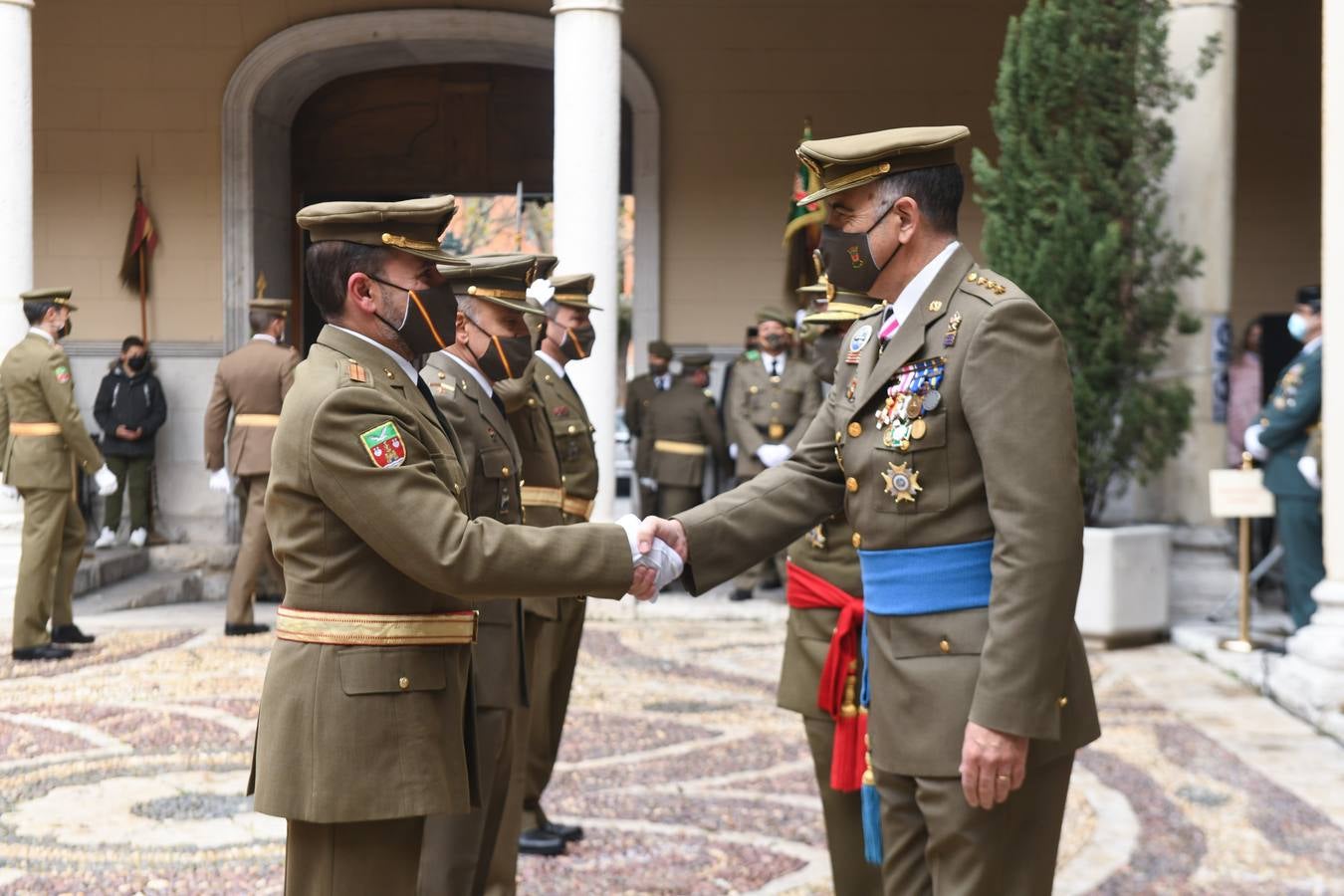 Fotos: Acto de Infantería en honor a la Inmaculada Concepción en el Palacio Real de Valladolid