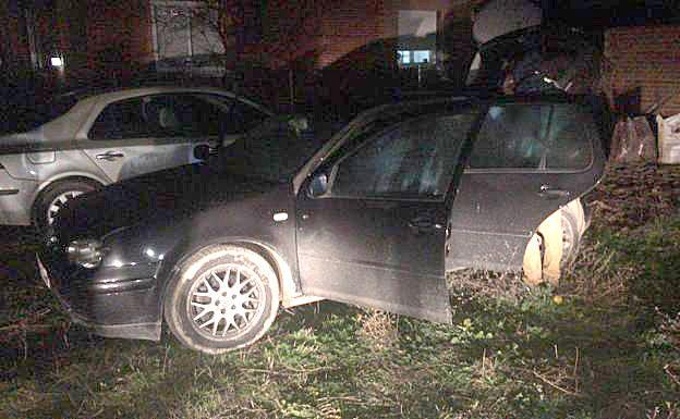 El Golf sustraído en Cabezón y recuperado en Villanueva de Duero. 