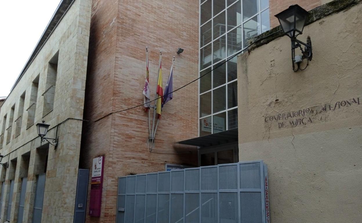 Fachada del Conservatorio Profesional de Música de Salamanca. 