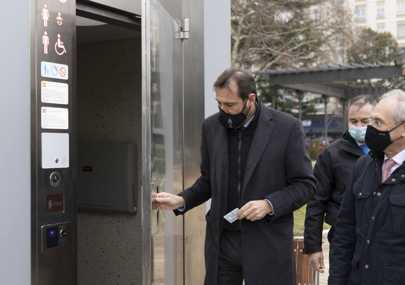 Fotos: Inauguración del nuevo urinario de Poniente