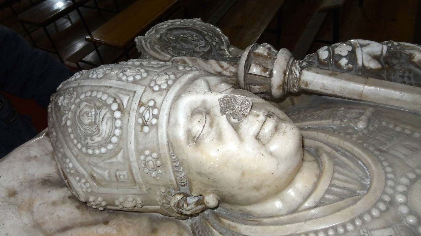 Imagen secundaria 1 - Edificios históricos de Valladolid: La iglesia con el escudo de piedra más grande del mundo