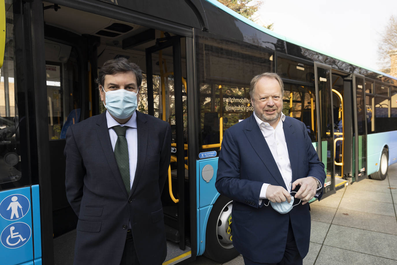 Fotos: Presentación de la fábrica de autobuses eléctricos Switch Mobility en Valladolid