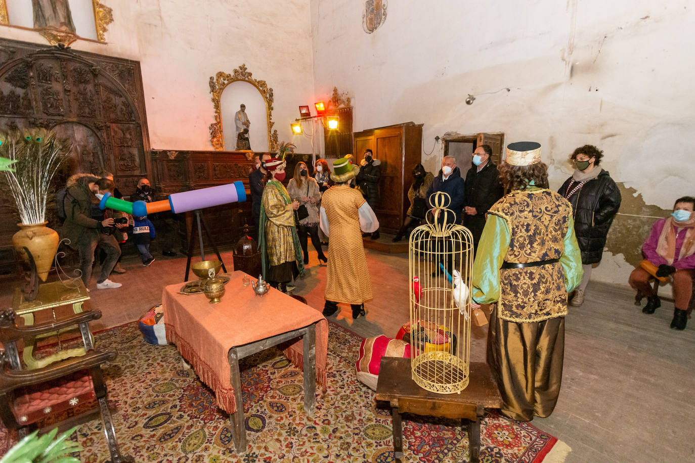 Fotos: Los pajes anuncian la próxima llegada de los Reyes a Palencia
