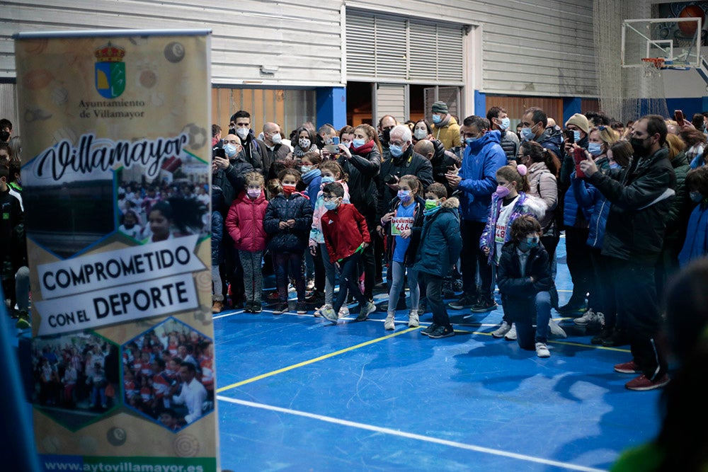 Villamayor acoge la Carrera Navideña de 2021 con la participación de corredores y familias ante numeroso público