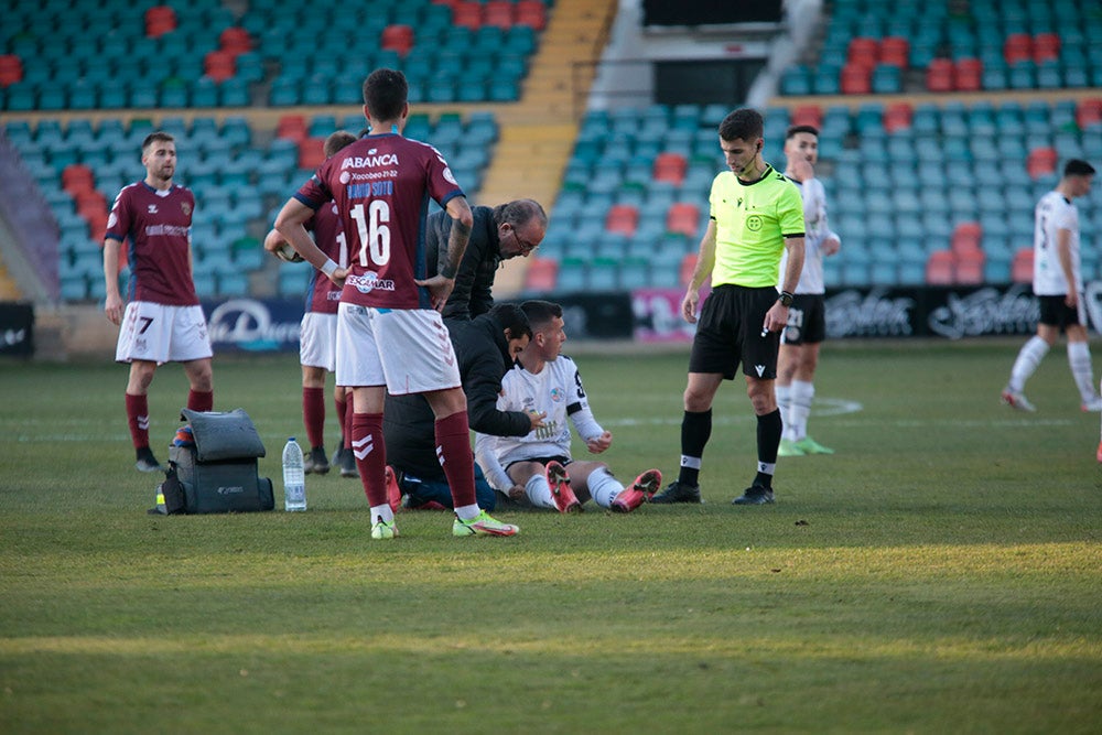 El Salamanca UDS cae con el Pontevedra y pasará las Navidades en puesto de descenso a Tercera RFEF (1-2)