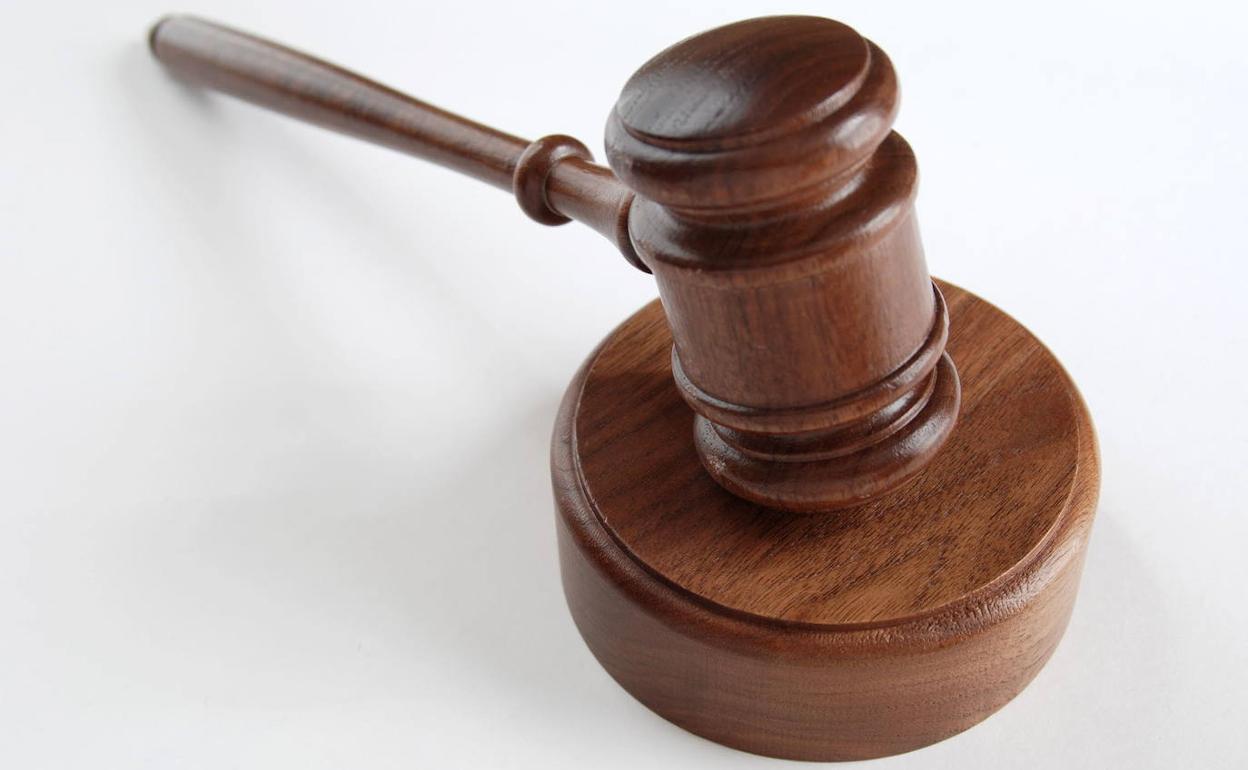 Les piden 16 años de cárcel en Palencia por romper los dientes a otro joven con un palo