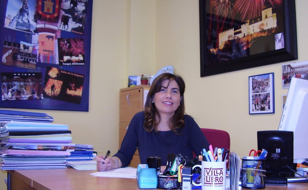 Elena Hernández, en la Oficina de Turismo de Simancas. 
