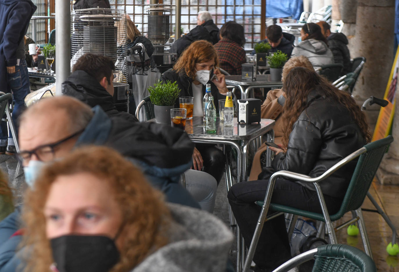 Fotos: La lluvia desluce el ambiente navideño en Valladolid