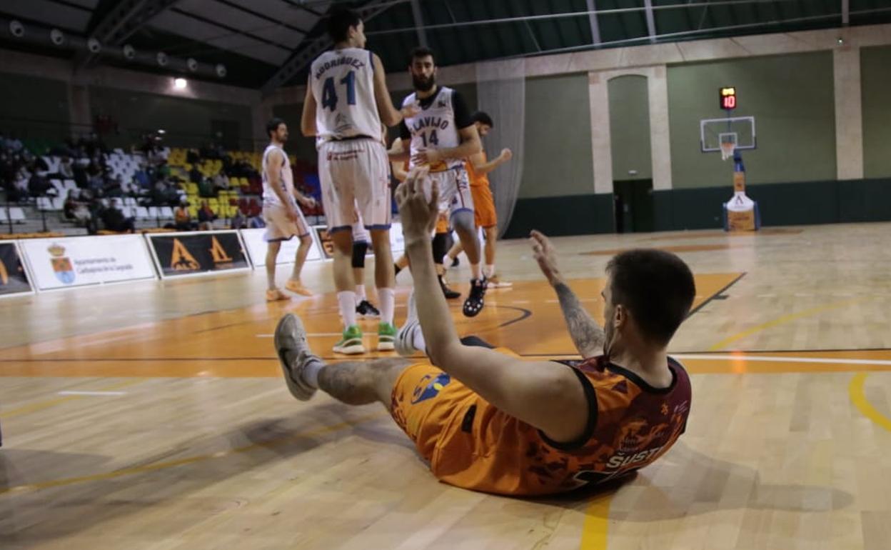 El colista Aquimisa vuelve a tirar otro partido que tenía 'ganado' en el ultimo cuarto (74-77)