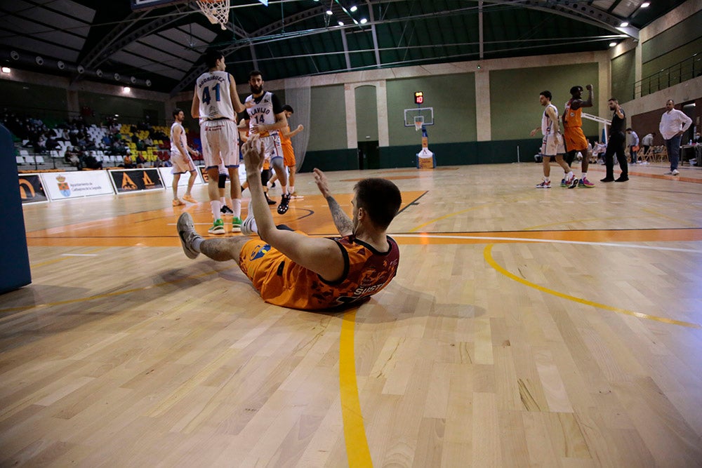 El colista Aquimisa vuelve a tirar otro partido que tenía 'ganado' en el ultimo cuarto (74-77)