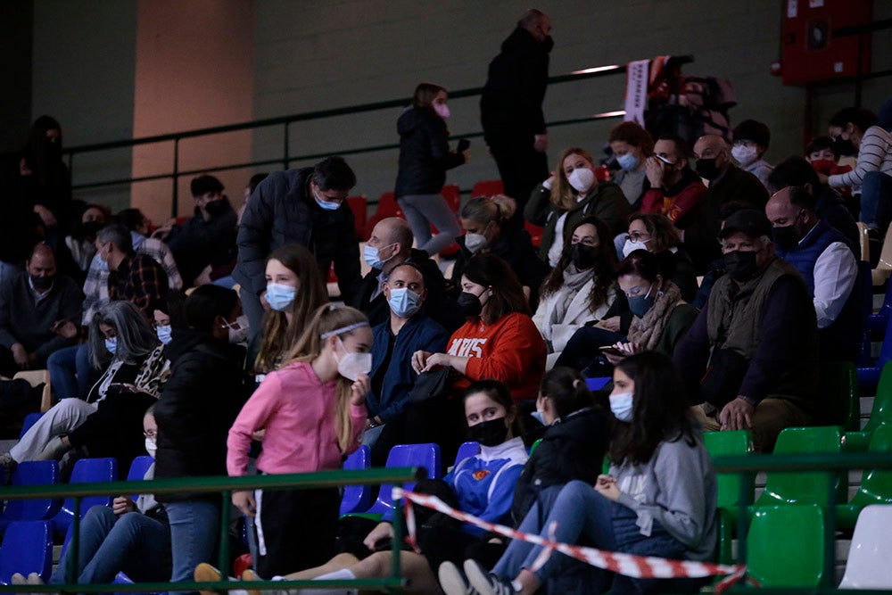 El colista Aquimisa vuelve a tirar otro partido que tenía 'ganado' en el ultimo cuarto (74-77)