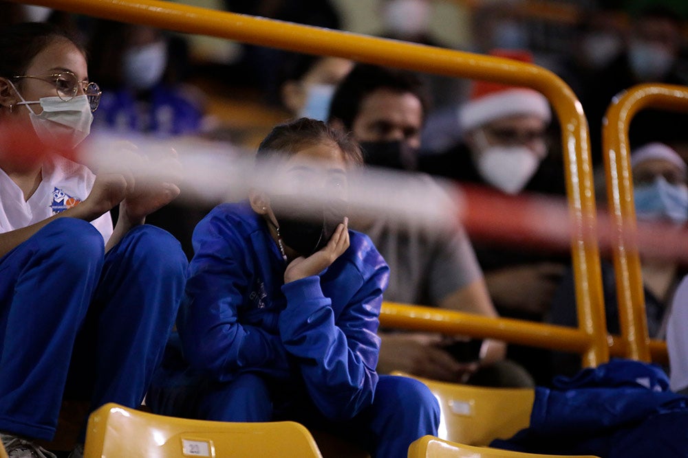 Las fechas festivas y la situación sanitaria dieron lugar a un Würzburg con muchos huecos en las gradas para despedir el año con victoria