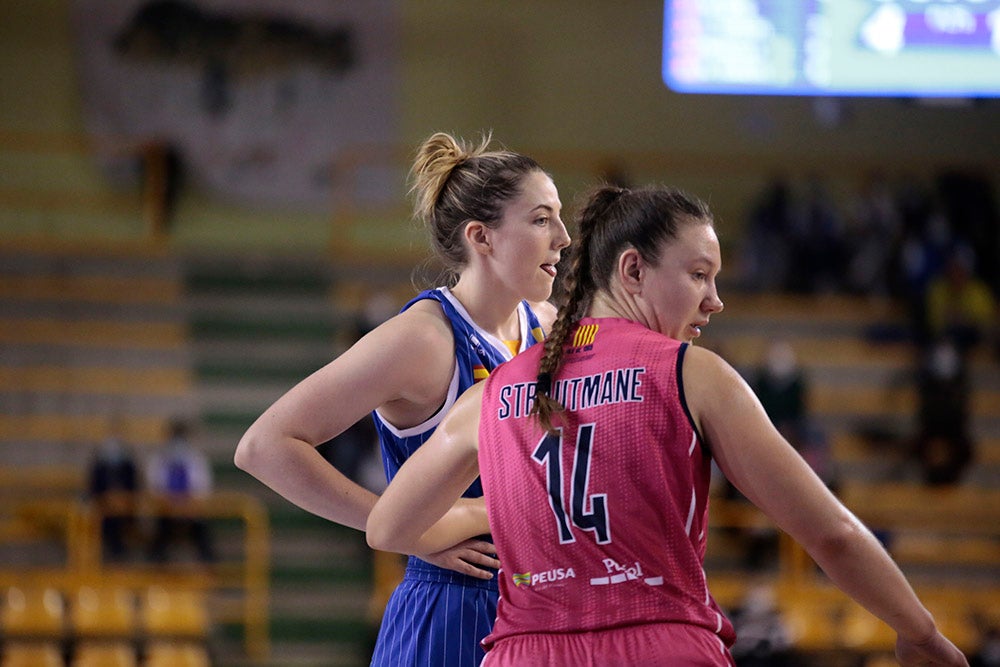 El CB Avenida se va líder en solitario al 2022 (85-62)