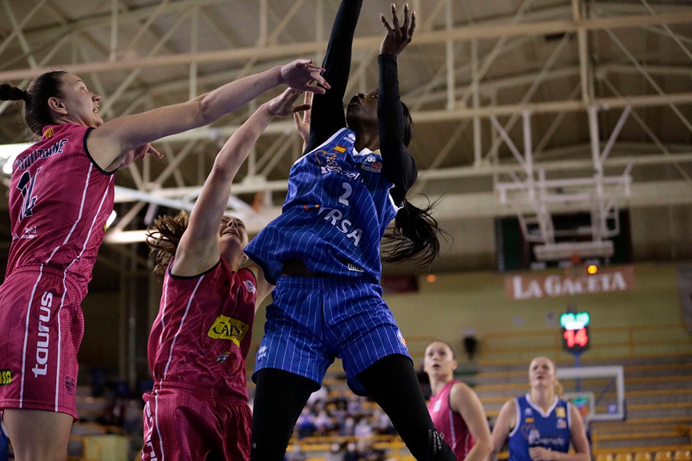 El CB Avenida se va líder en solitario al 2022 (85-62)