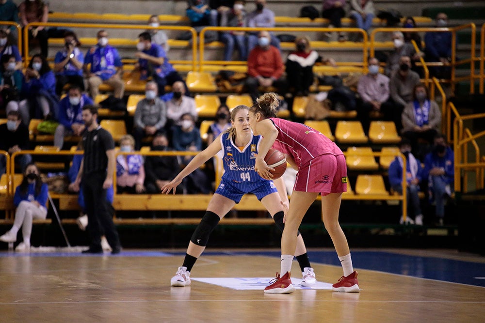 El CB Avenida se va líder en solitario al 2022 (85-62)