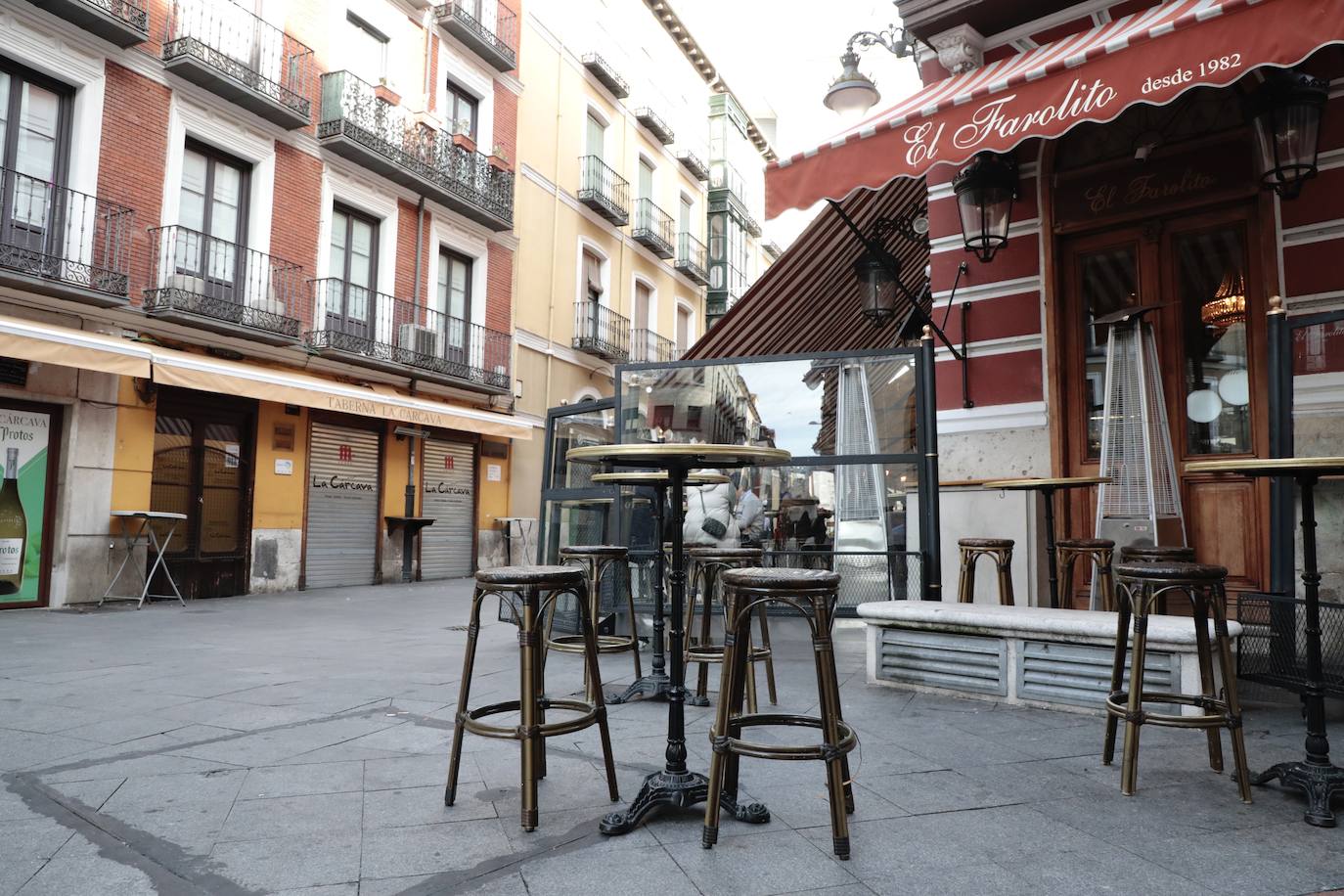 Fotos: Valladolid estrena el año con paseos y pocas consumiciones en las terrazas