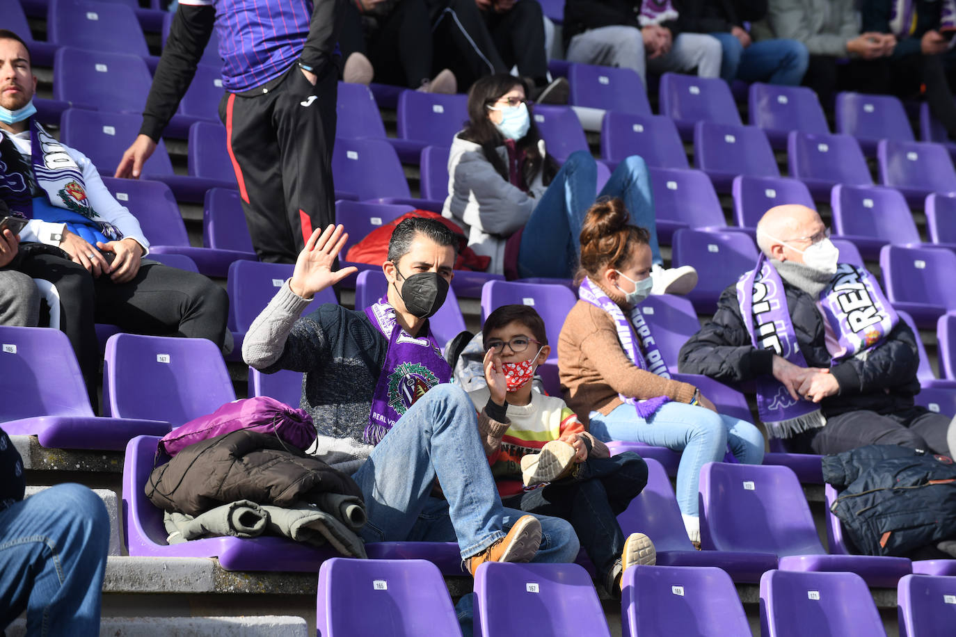 Fotos: Búscate en la grada del Real Valladolid-Leganés (3/4)
