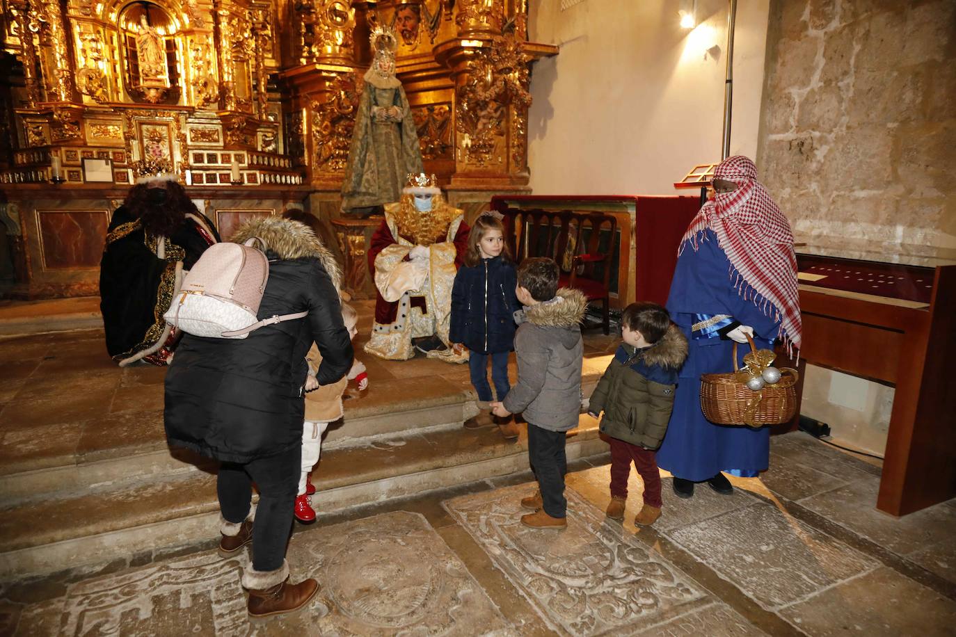 Los Reyes reciben las cartas de los niñosde la comarca de Peñafiel.