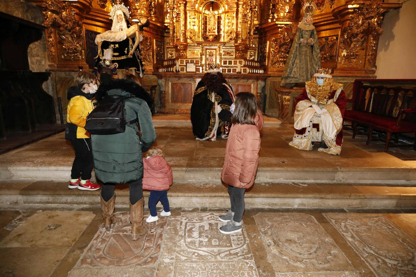 Los Reyes reciben las cartas de los niñosde la comarca de Peñafiel.