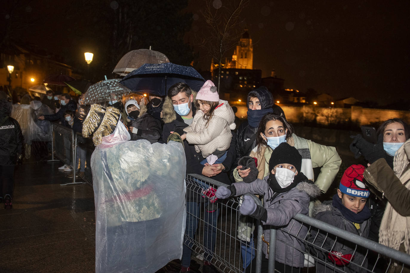 Los Reyes Magos, a su paso por Segovia.