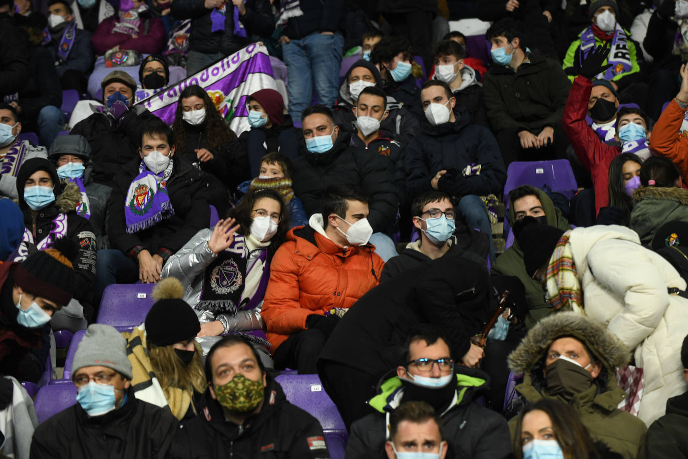 Fotos: Búscate en la grada en el Real Valladolid-Betis