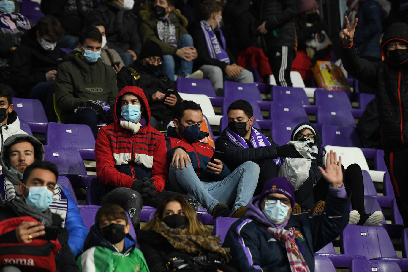 Fotos: Búscate en la grada en el Real Valladolid-Betis