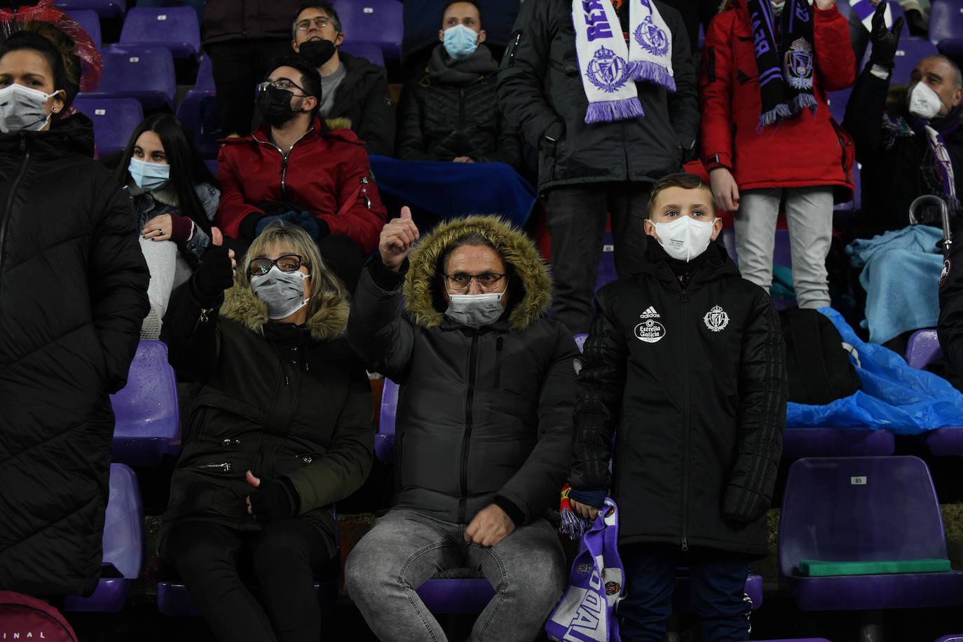 Fotos: Búscate en la grada en el Real Valladolid-Betis