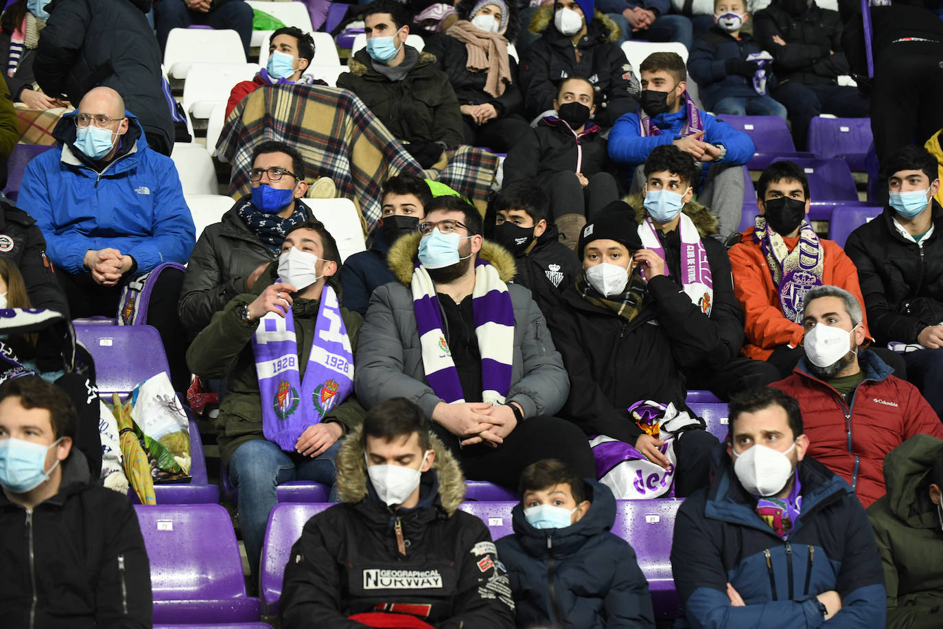 Fotos: Búscate en la grada en el Real Valladolid-Betis