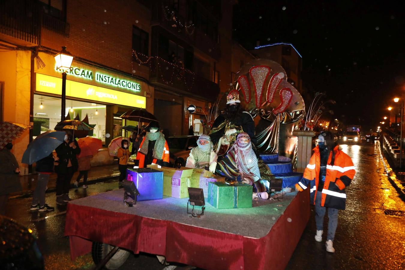 Fotos: Cabalgata de Reyes Magos en Peñafiel
