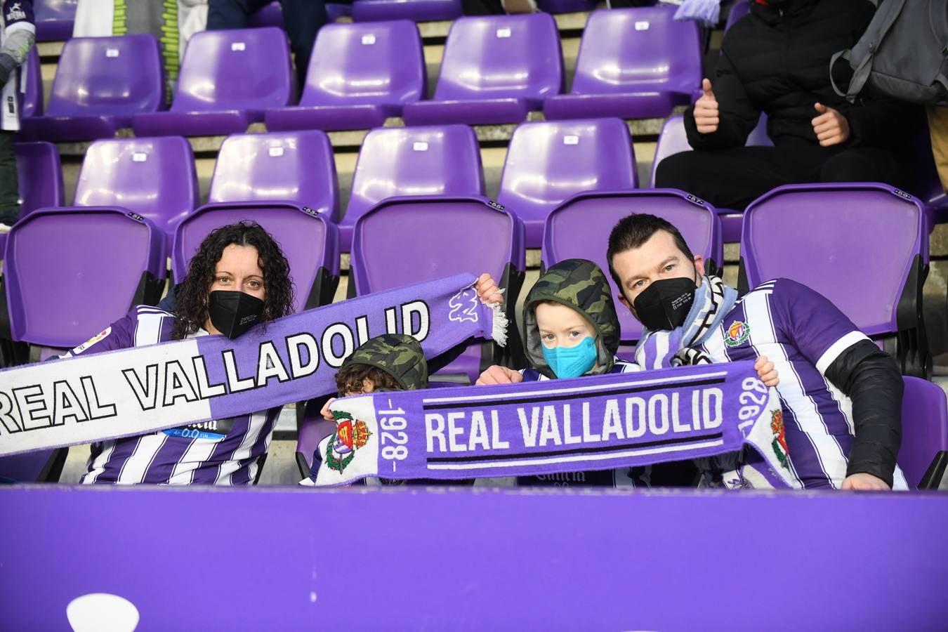 Fotos: Búscate en la grada de Zorrilla (1/4)