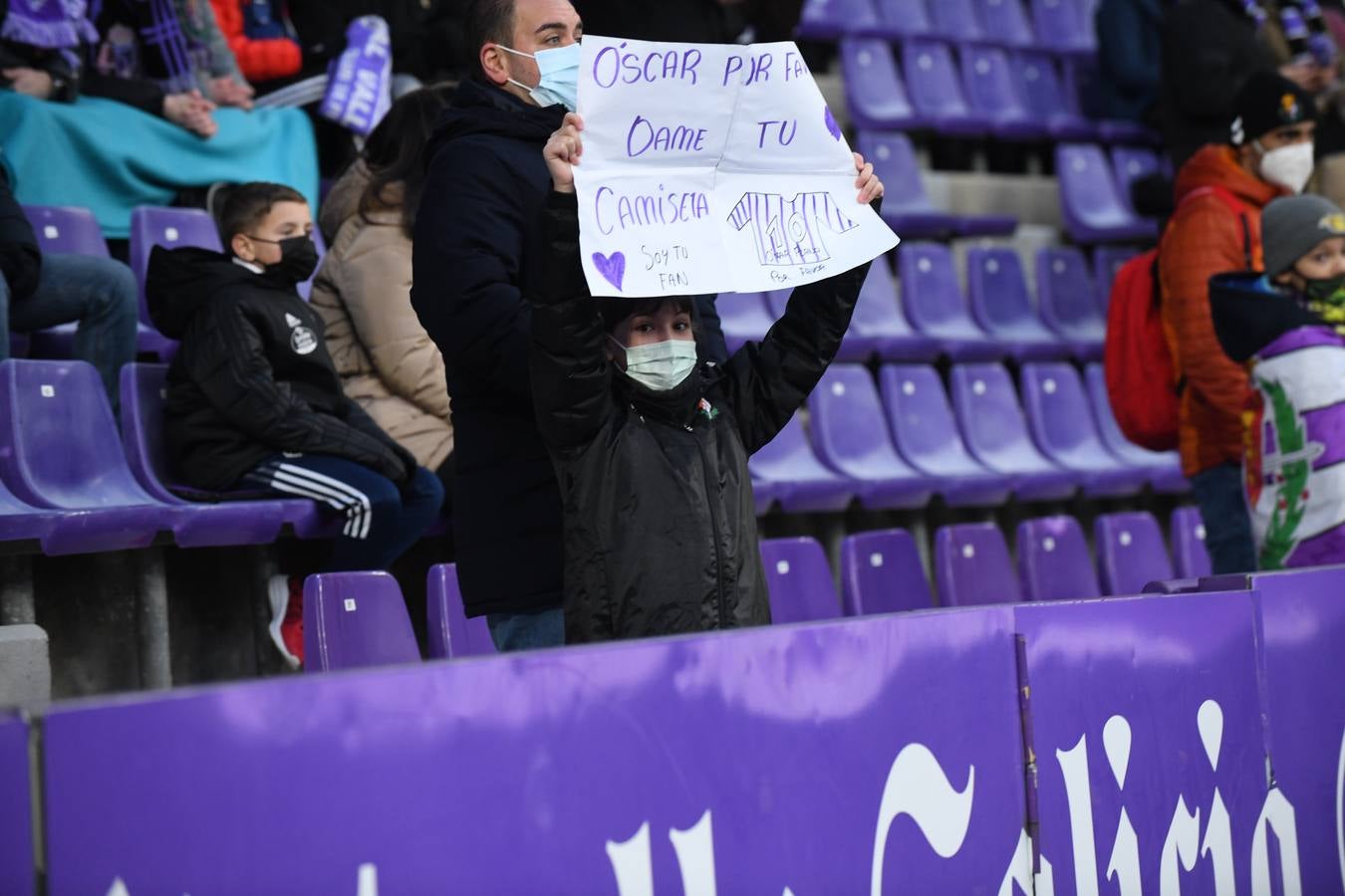 Fotos: Búscate en la grada de Zorrilla (3/4)