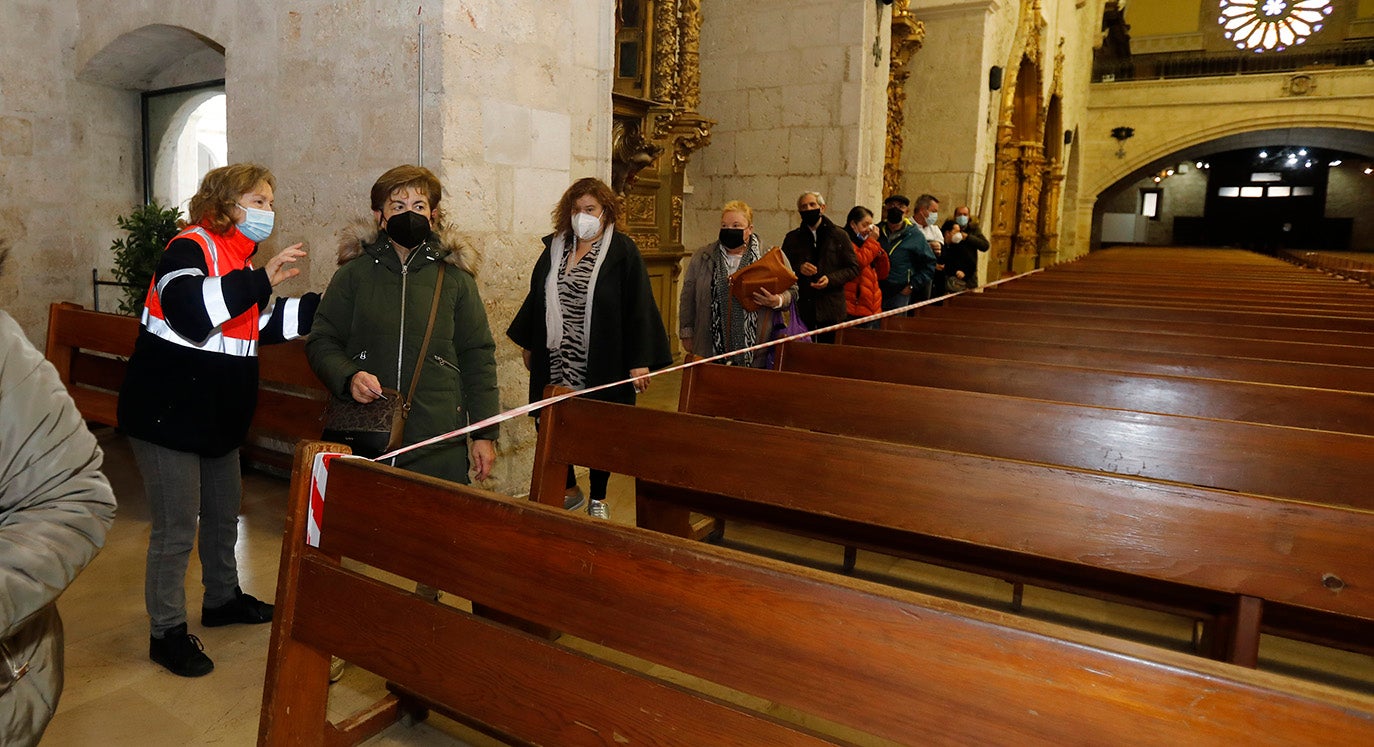 Primer día de vacunación en la Iglesia de San Francisco