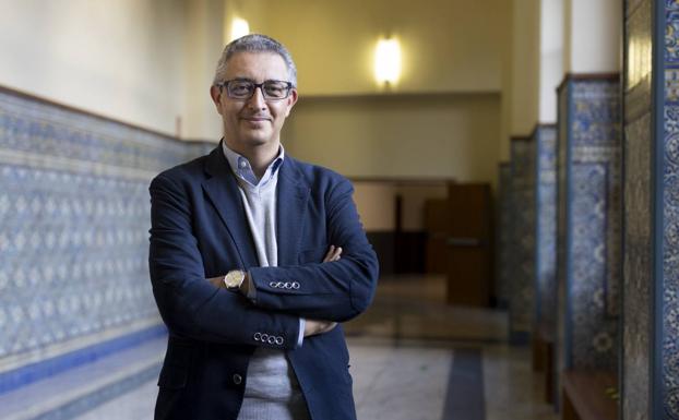 El decano de Derecho de Valladolid, Javier García Medina.