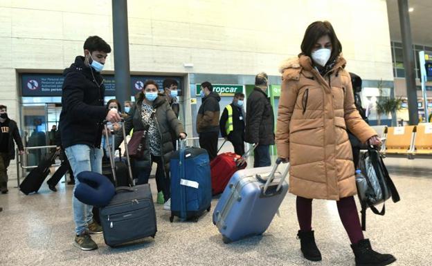Villanubla duplica la cifra agregada de pasajeros de los aeropuertos de León, Burgos y Salamanca