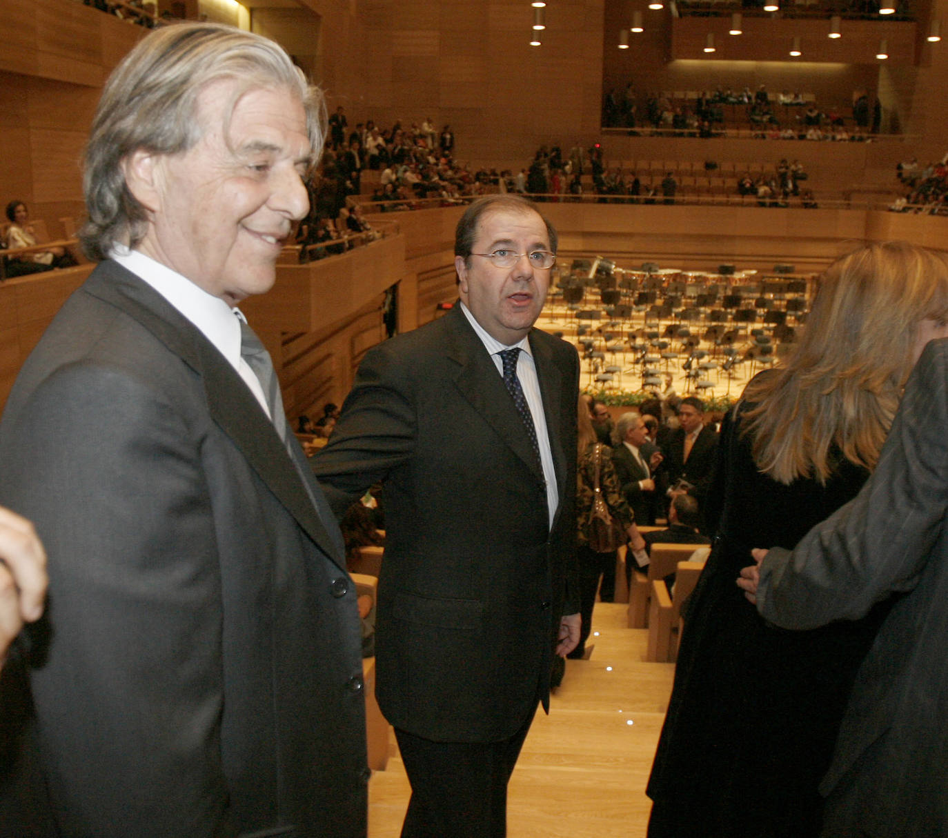 Bofill, junto al expresidente de la Junta, Juan Vicente Herrera.