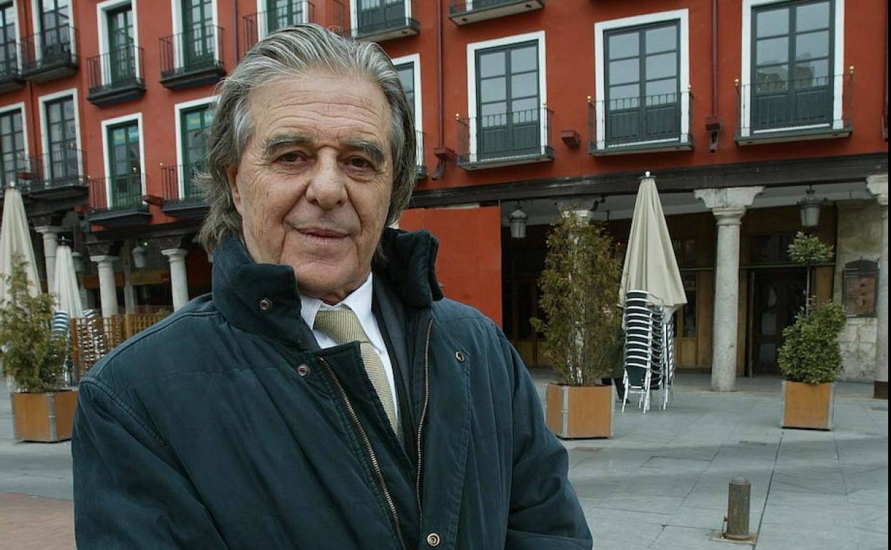 Ricardo Bofill, en la Plaza Mayor de Valladolid. 